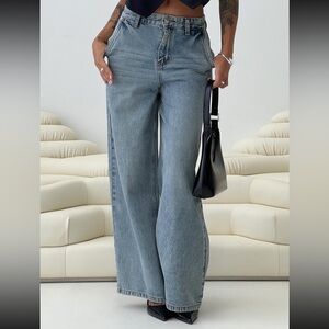 Princess Polly Jewelz Wide Leg Jeans Light Wash